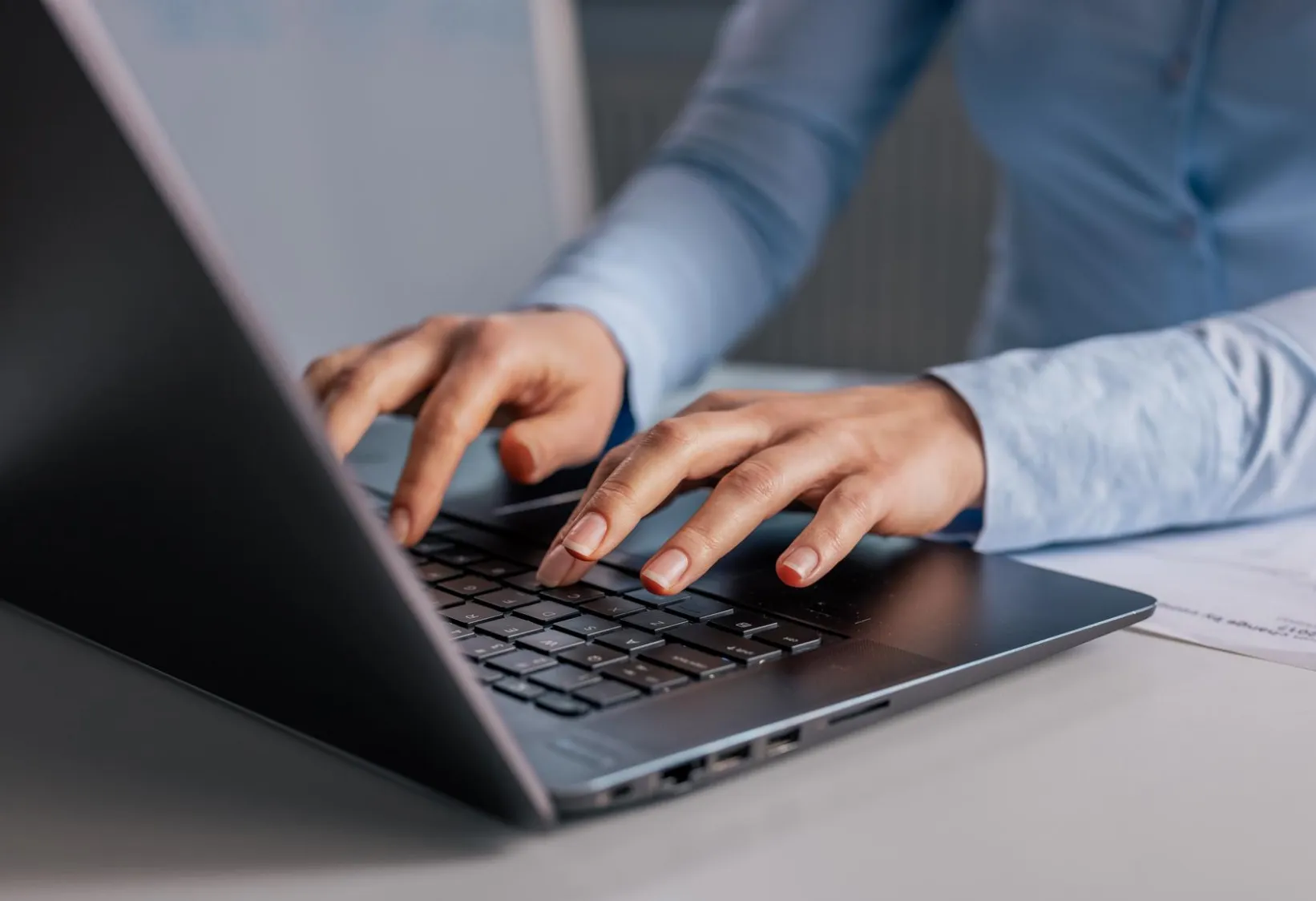 إدارة عمليات الشحن